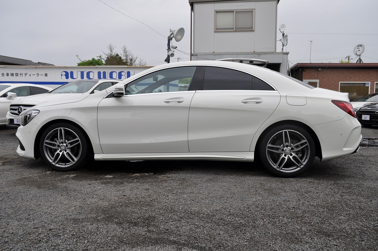 M.B CLA180スポーツ　レーダーセーフティパッケージ白