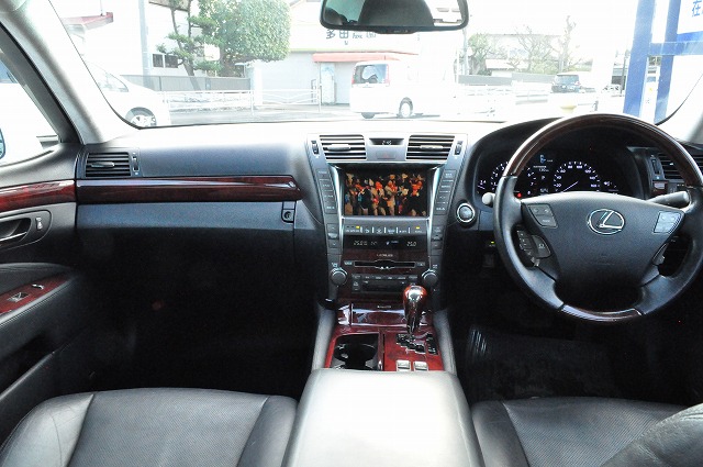 レクサス　LS460　パール