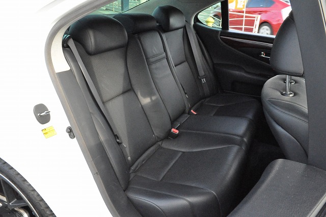 レクサス　LS460　パール