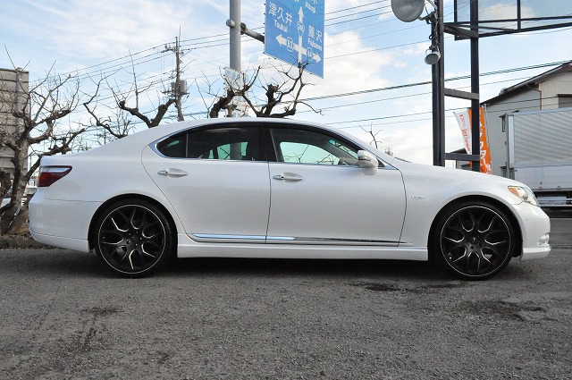 レクサス　LS460　パール