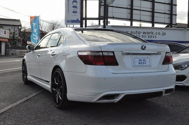 レクサス　LS460　パール