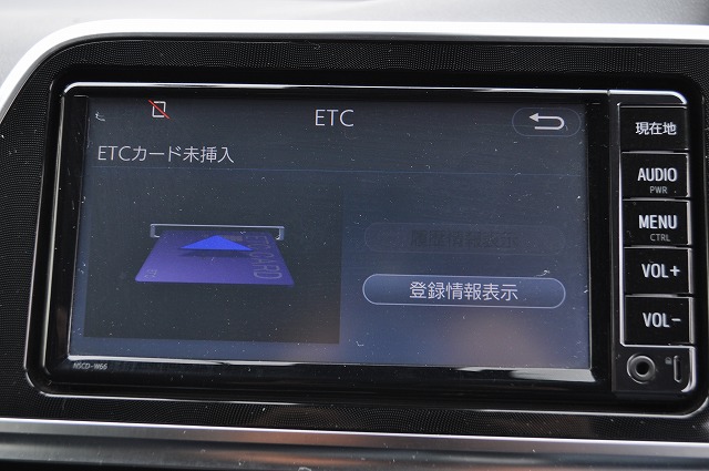 トヨタ　シエンタ　Ｇ　７人乗り　赤