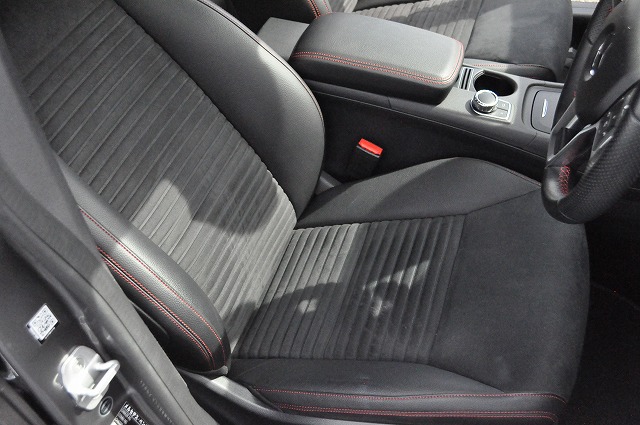 メルセデス・ベンツ　CLA180AMGﾗｲﾝ

			　