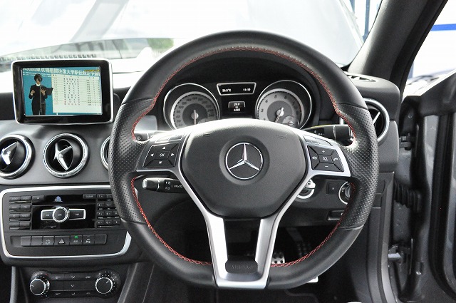 メルセデス・ベンツ　CLA180AMGﾗｲﾝ

			　