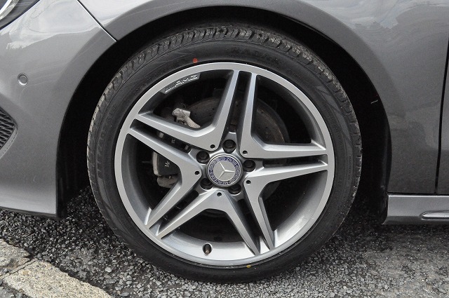 メルセデス・ベンツ　CLA180AMGﾗｲﾝ

			　