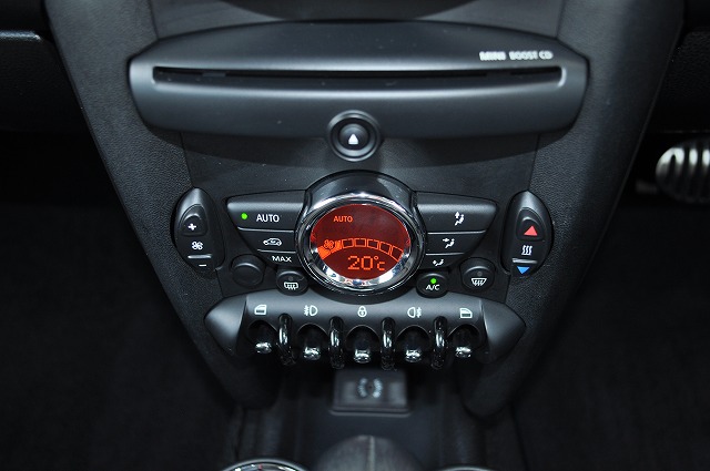 BMWミニ クーパーS 白ツートン