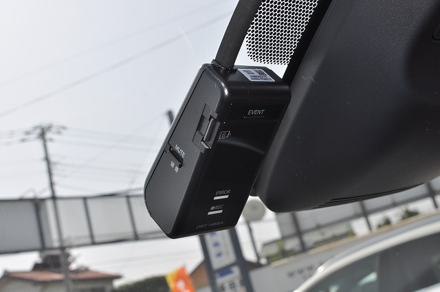 トヨタオーリスHV　ハイブリット黒