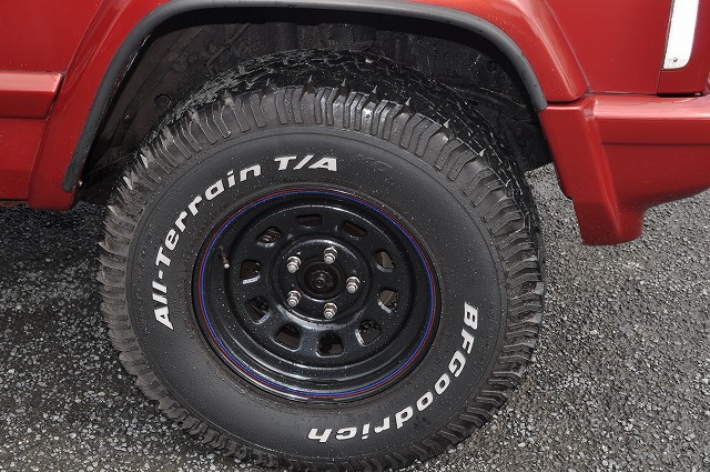 クライスラー　チェロキー　リミテッド4WD 　赤　　
