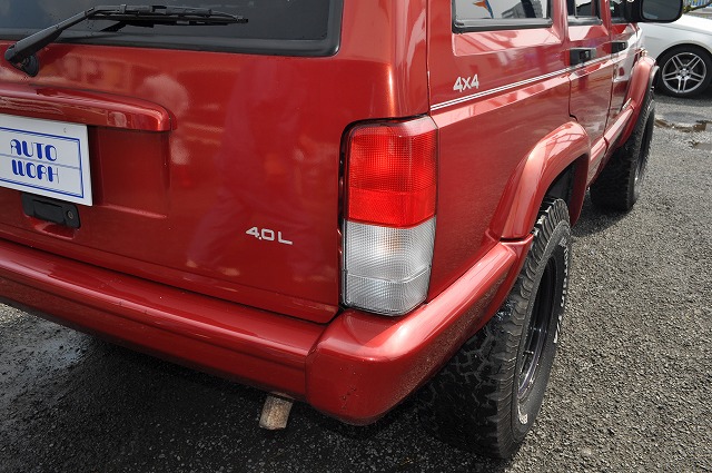 クライスラー　チェロキー　リミテッド4WD 　赤　　