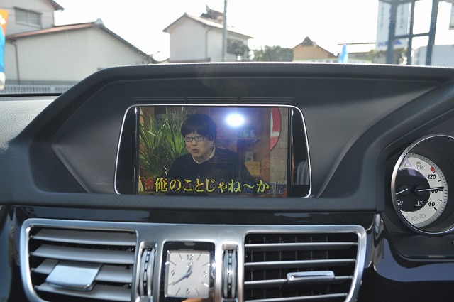 メルセデス・ベンツ　Ｅクラスステーションワゴン　白