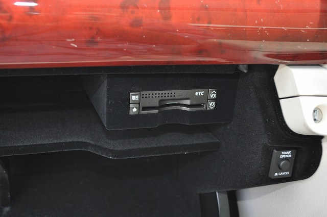 　レクサス　ＬＳ６００ｈ　４ＷＤ　ハイブリッド　　