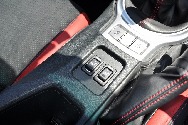 　トヨタ　８６　ＧＴ　リミテッド　６速ＭＴ　