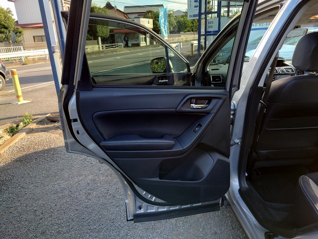 スバル　フォレスター　2.0Sﾘﾐﾃｯﾄﾞ　4WD　ｱﾄﾞﾊﾞﾝｽﾄﾞｾｰﾌﾃｨｰ　