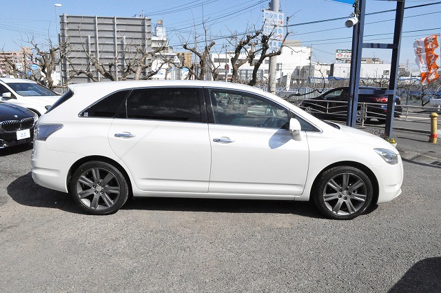 トヨタ　マークＸジオ　240Ｇ　パール　